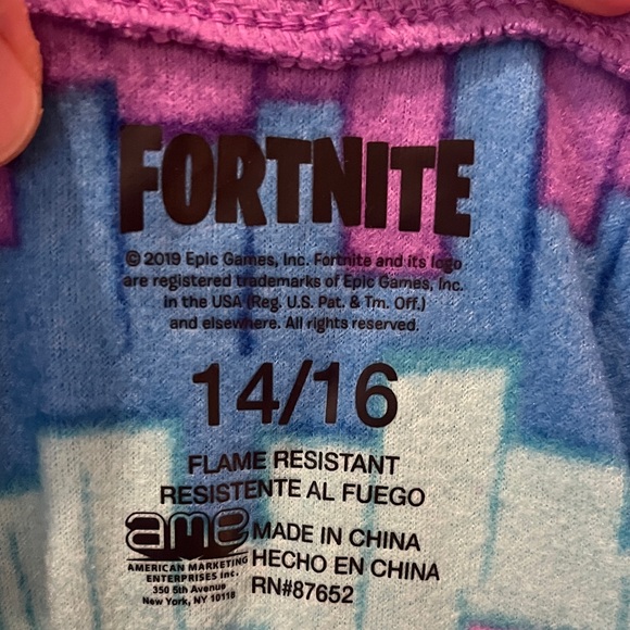 Fortnite Loot Llama Purple Blue Hooded Onesie Pajamas Kids Size 14/16 NWOT - Picture 7 of 10